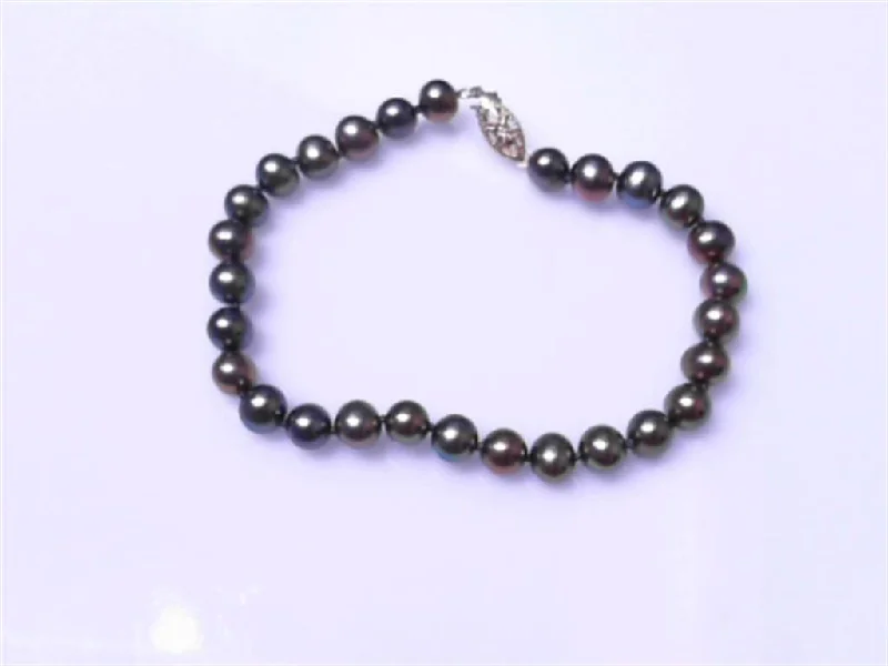 women's bracelets with braided design -Pearl Bracelet