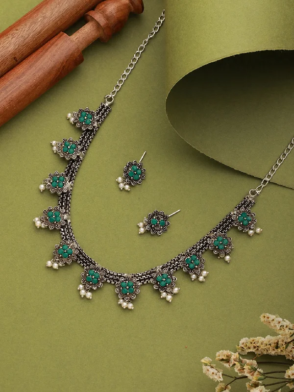 women's necklaces with symbolic pendant -Silver Plated Green Stone Studded & Pearl Beaded Oxidised Jewellery Set