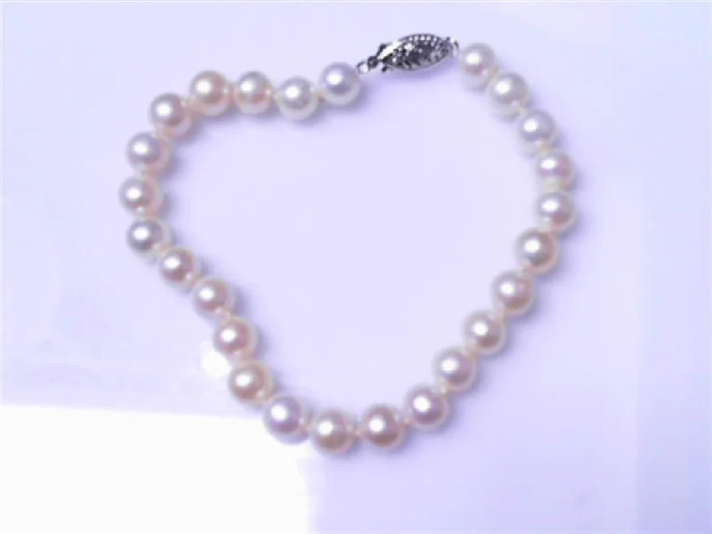 women's bracelets with handcrafted details -Pearl Bracelet