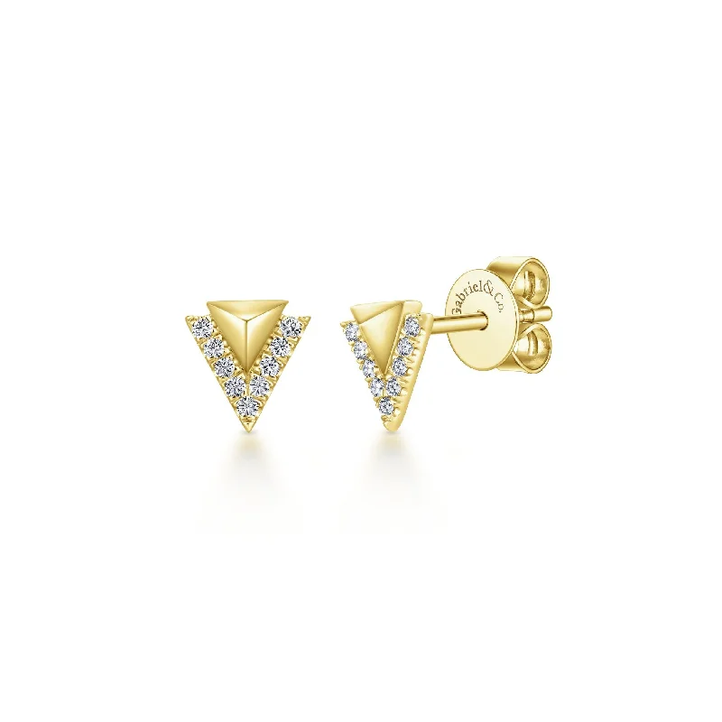 women's earrings with chandelier design -14K Yellow Gold Diamond Pyramid Stud Earrings