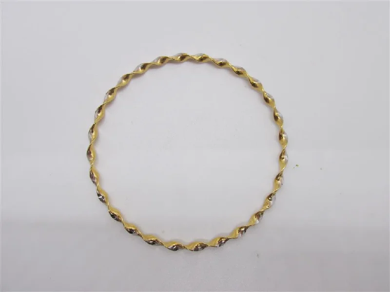 women's bracelets with unique centerpiece -Gold Bracelet