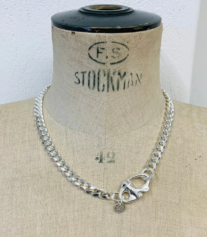 women's necklaces with custom engraving -Chunky silver chain with boat clasp