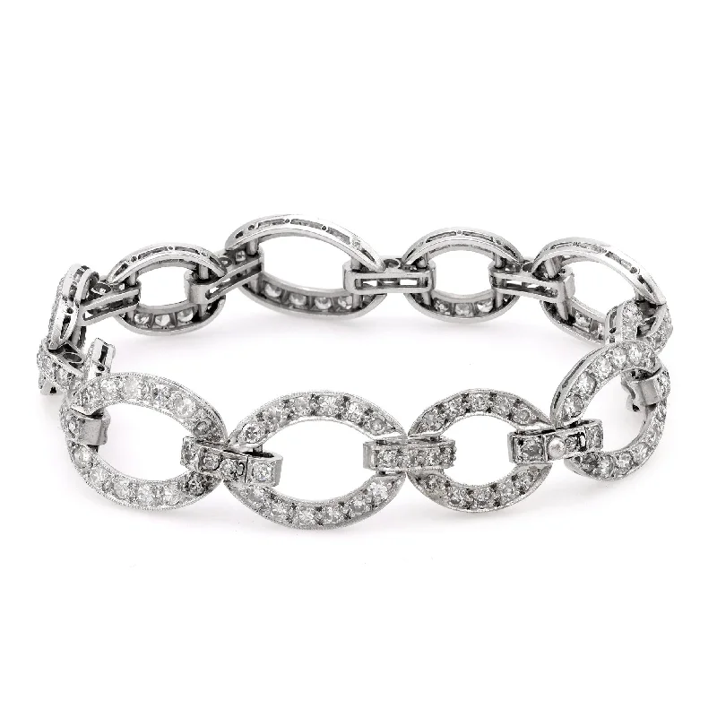 women's bracelets with bold metal accents -Art Deco 4.60 carat total weight diamond platinum link bracelet